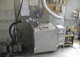 A smaller-scale vacuum casting machine